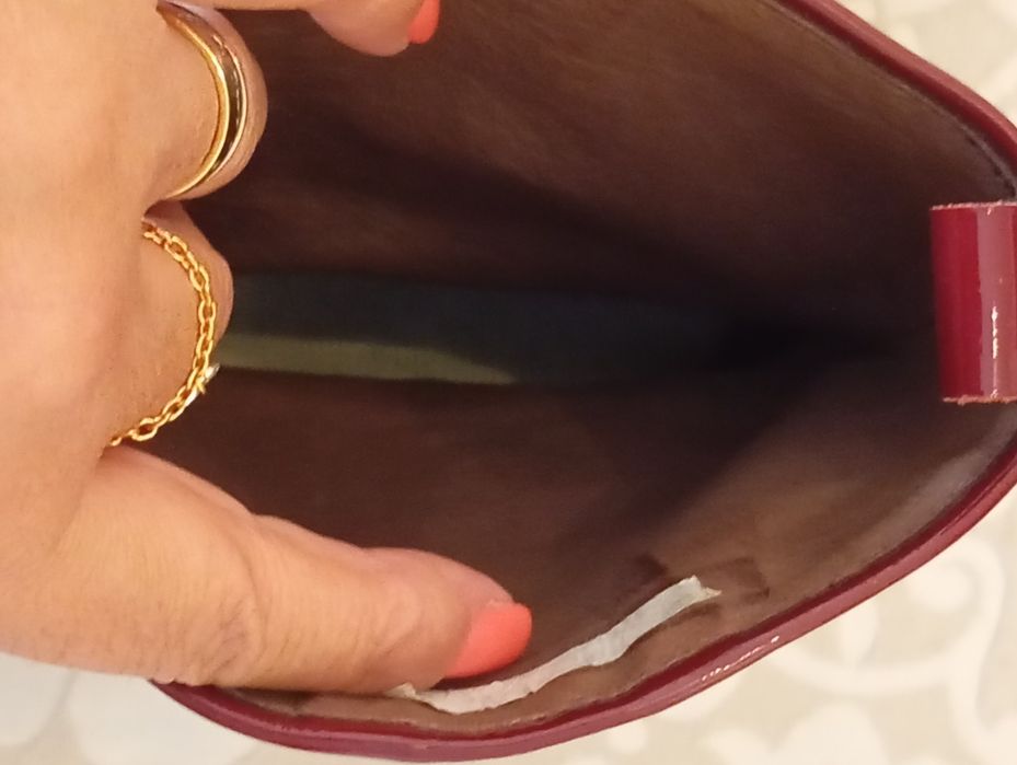 Botas em vinil e pele