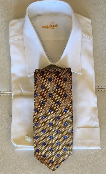 Gravatas de seda novas de boa qualidade O preço é para UMA gravata