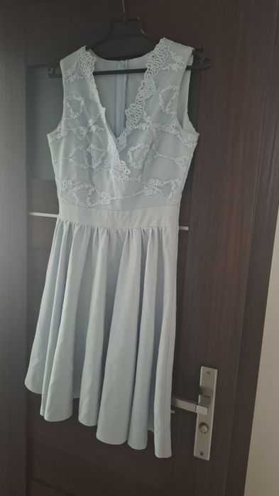 Sukienka bardzo jasny błękit