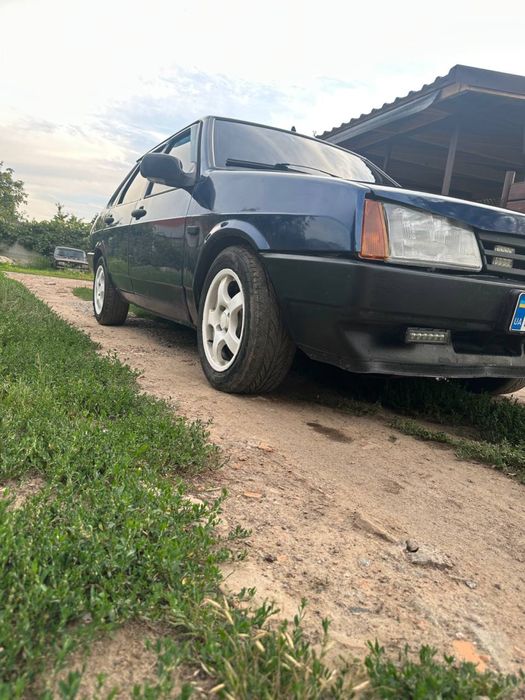 Продам ваз 21099