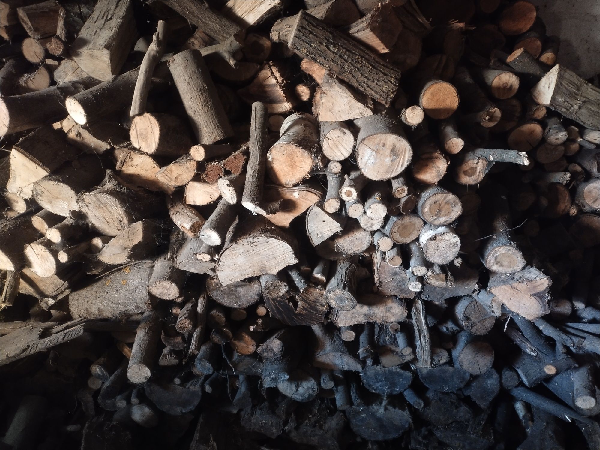 Drewno suche sezonowane