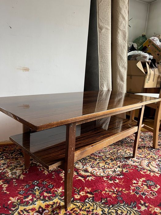 Stolik PRL na wysoki połysk