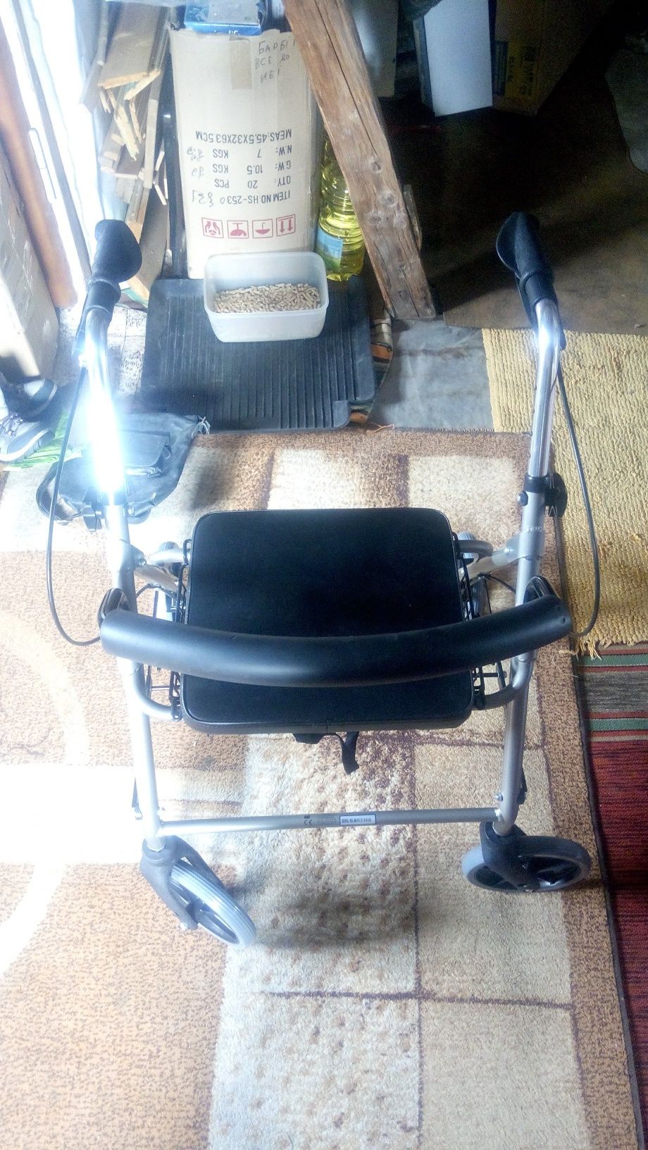 Крісло для інваліда