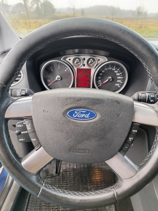 Ford Focus MK2 /2008/1.6 TDCi/hak
