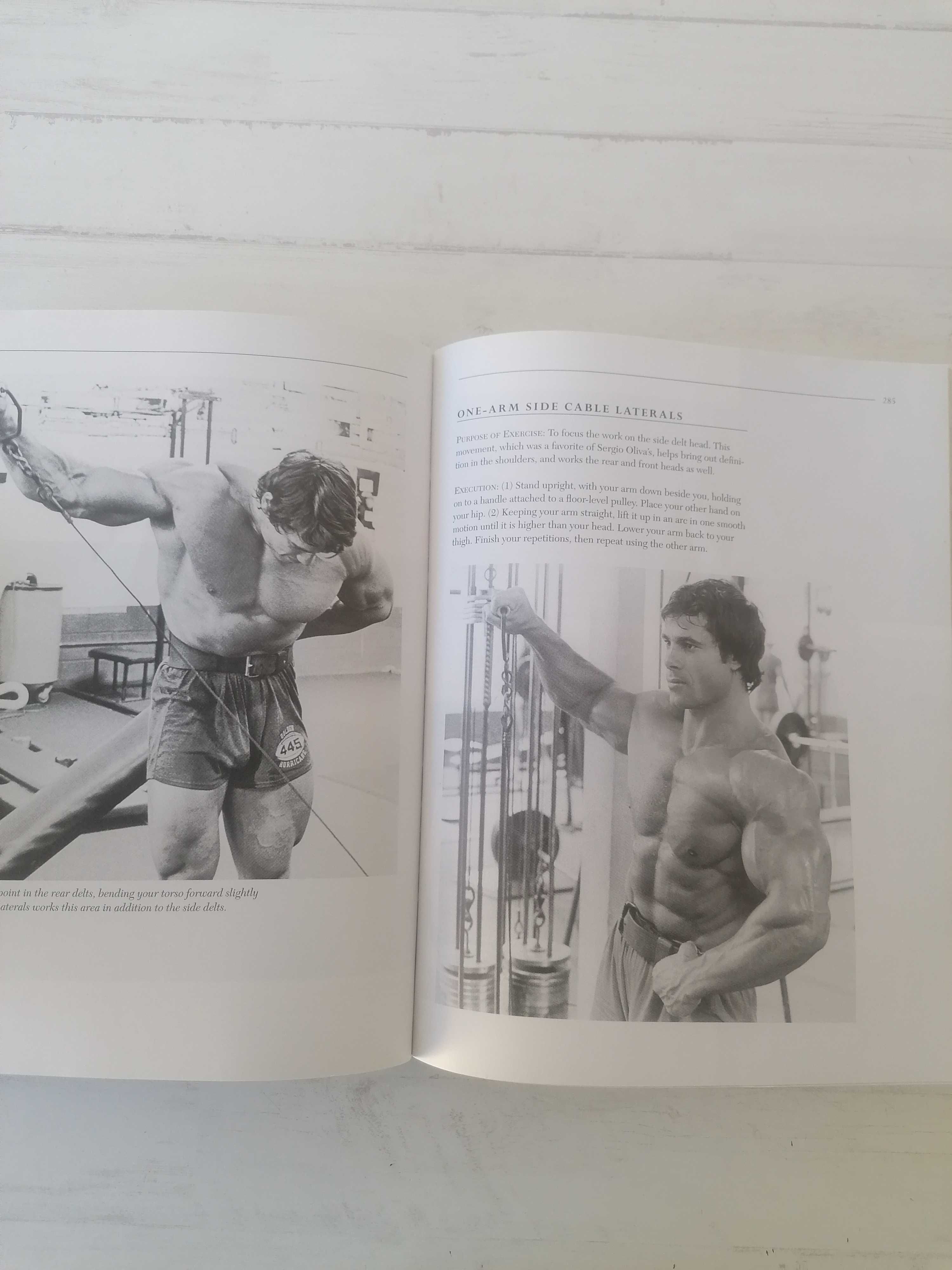 Livro The New Encyclopedia Modern Bodybuilding Arnold Schwarzenegger