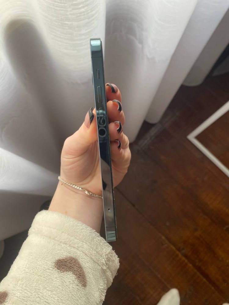 Iphone 12 pro на 256гб
