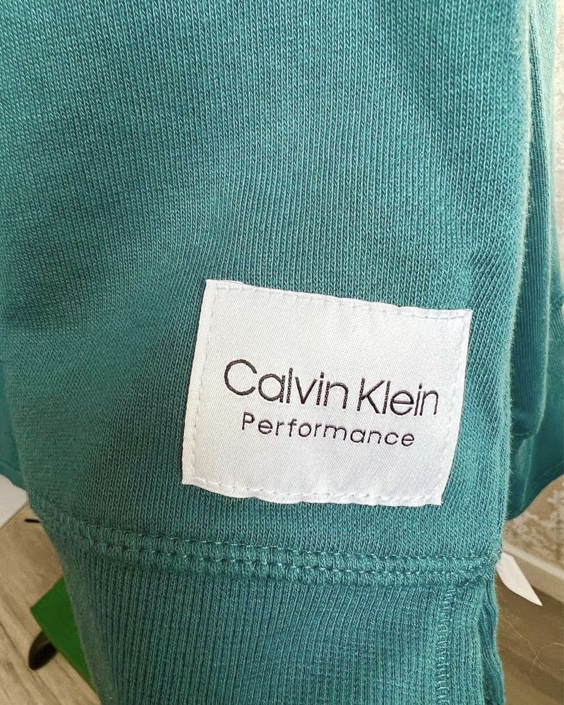 Жіноче худі Calvin Klein Performance