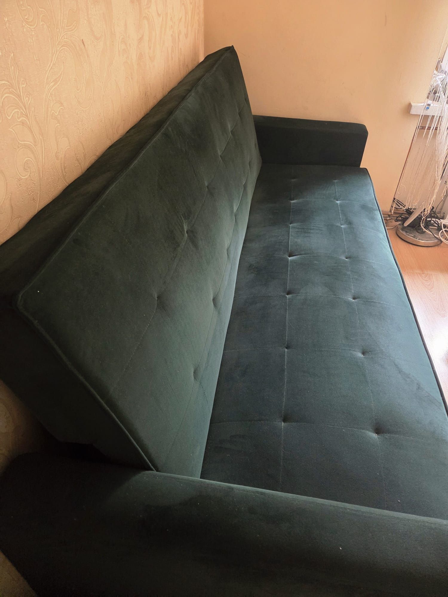 Sofa do sprzedania - kolor szmaragdowy