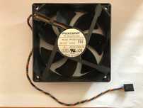 Wentylator 12x12x3,8 cm Foxconn 12V (4 żyły) Model: PV123812DSPF 01