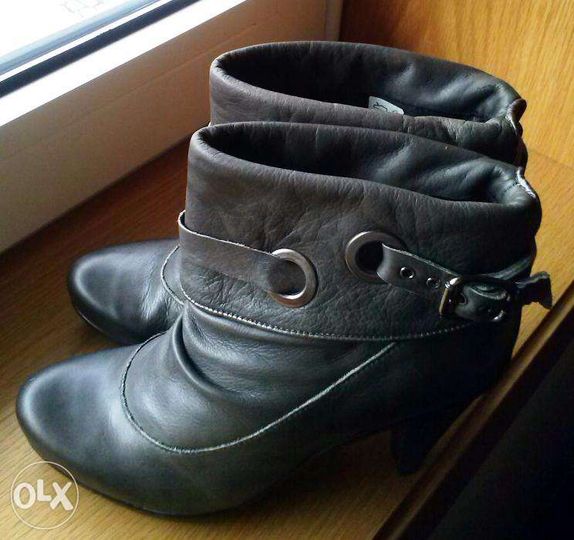 Botins Botas cinzentos pele 38 - Novos