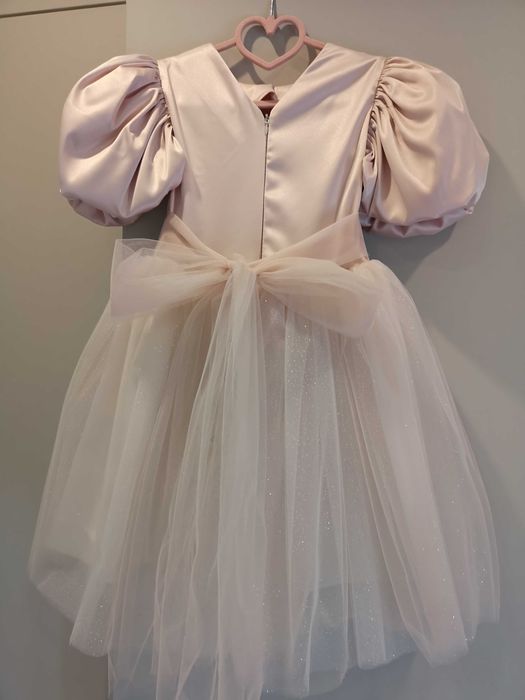 Святкова сукня у пудровому кольорі , розмір 104