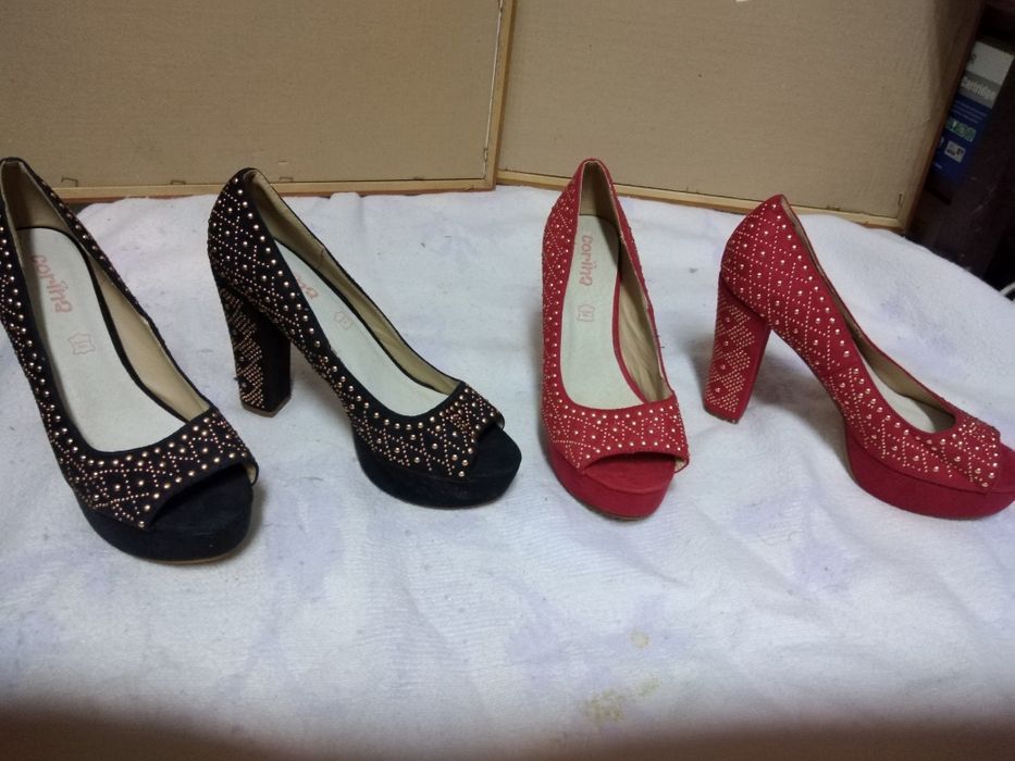 2 Pares sapatos Invulgares Lindos