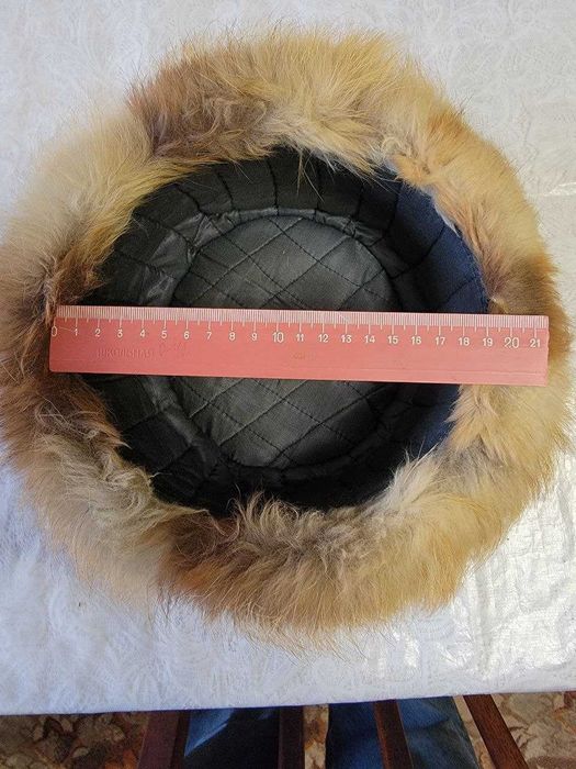 Шапка лисяча, жіноча, зимова.