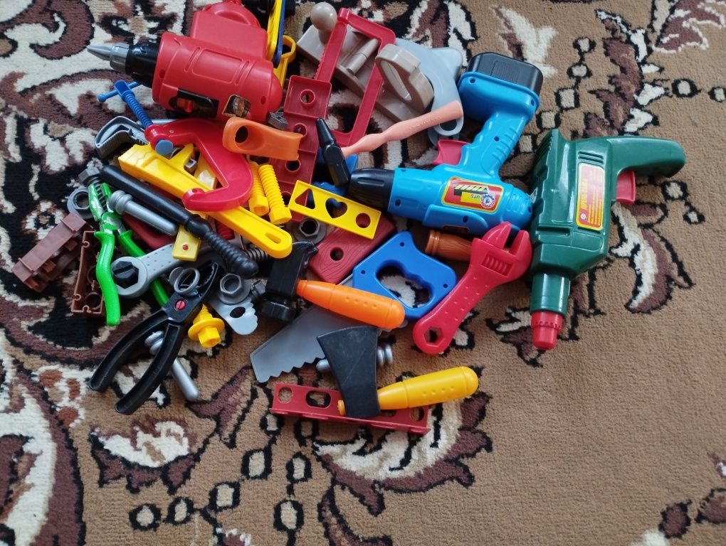 Продам дитячі іграшки