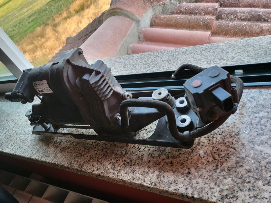 Compressor de suspensão a ar BMW 5 E61 2004