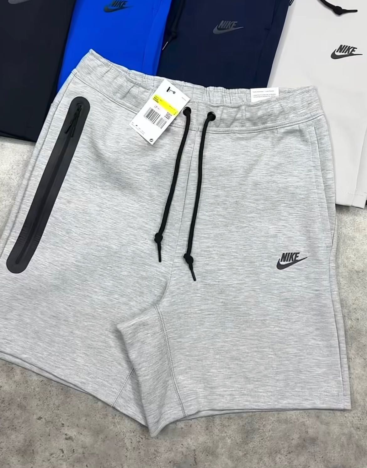 Шорти Nike tech fleece шорты найк теч флис