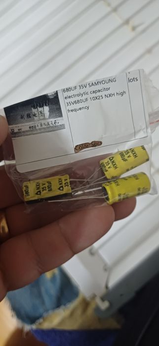 Condesador 680uf 35v