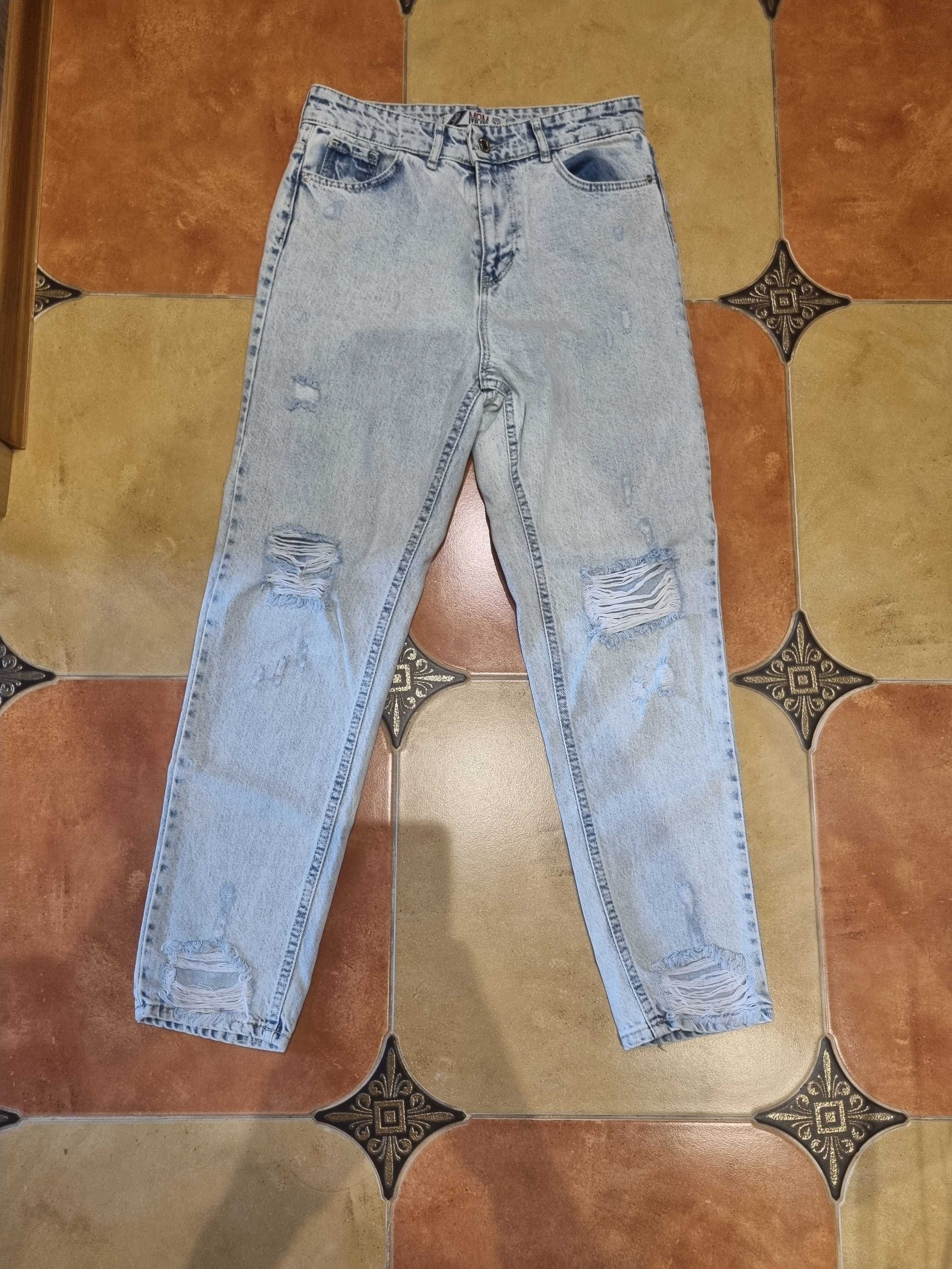 Жіночі джинси МОМ