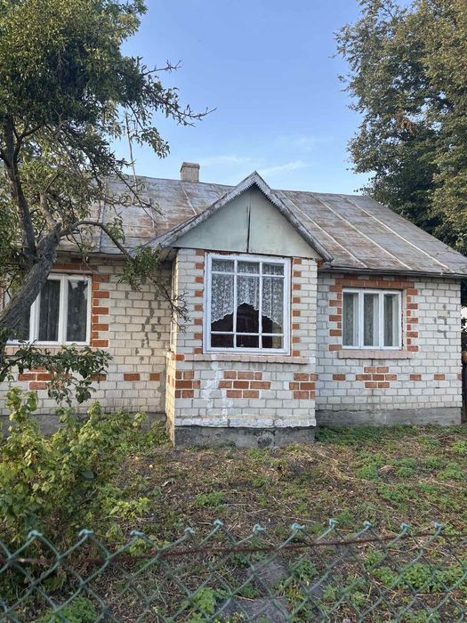 Продам будинок біля Великих Мостів