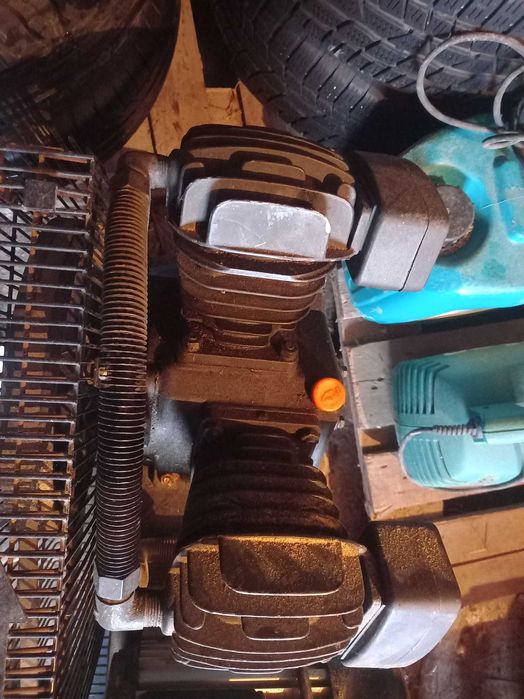 Компресор двохциліндровий GÜDE 490/10/50 380Вольт