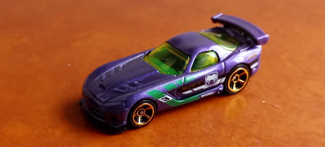 Hot Wheels Dodge Viper SRT10 ACR