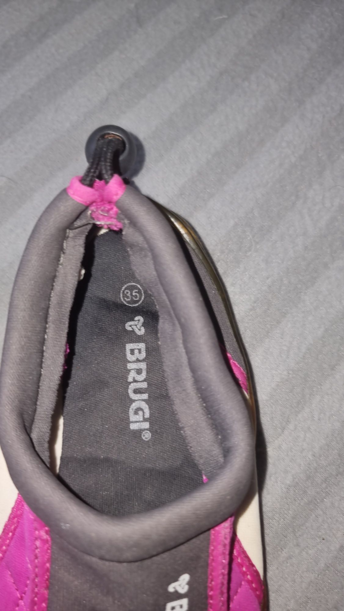 Buty do wody brugi