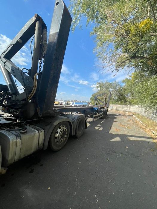 Самозавантажувач контейнерний гідравлічний