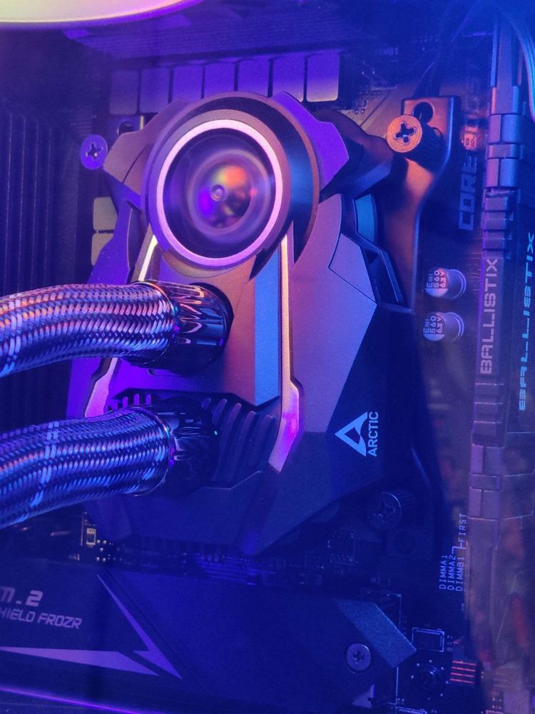 i7 10700к + MSI MPG Z490 Gaming Edge WiFi + 32 Гбт 3600