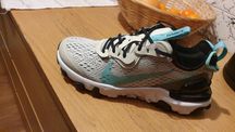 Adidasy Nike, r.39