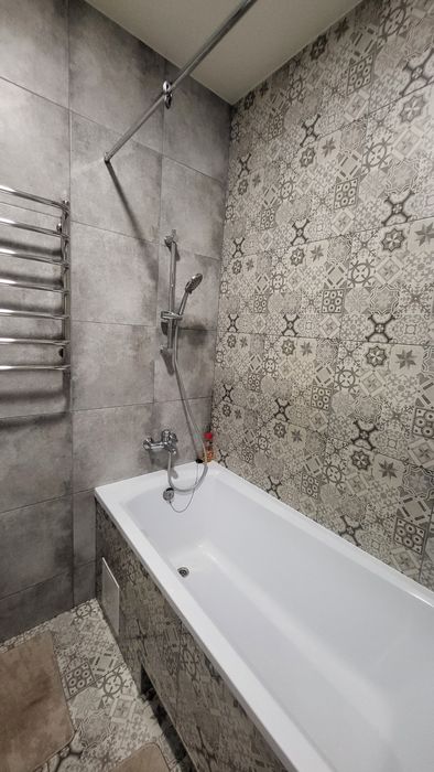 Подобово 1 кімнатна квартира в центрі міста