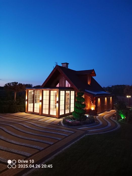 Sosenkowo Nowieczek domek nad jeziorem z  linią brzegowa