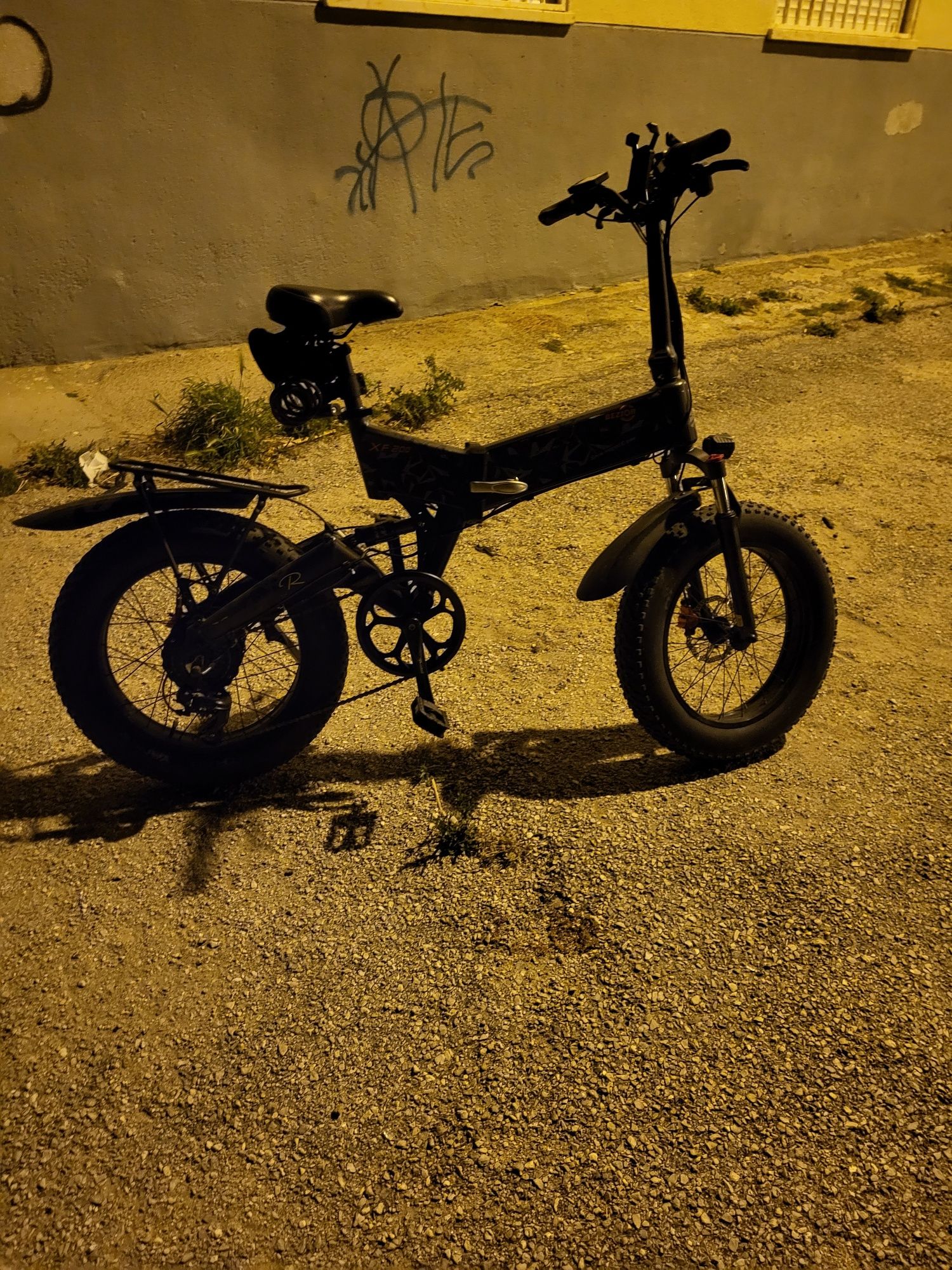 Ebike bezior xf200