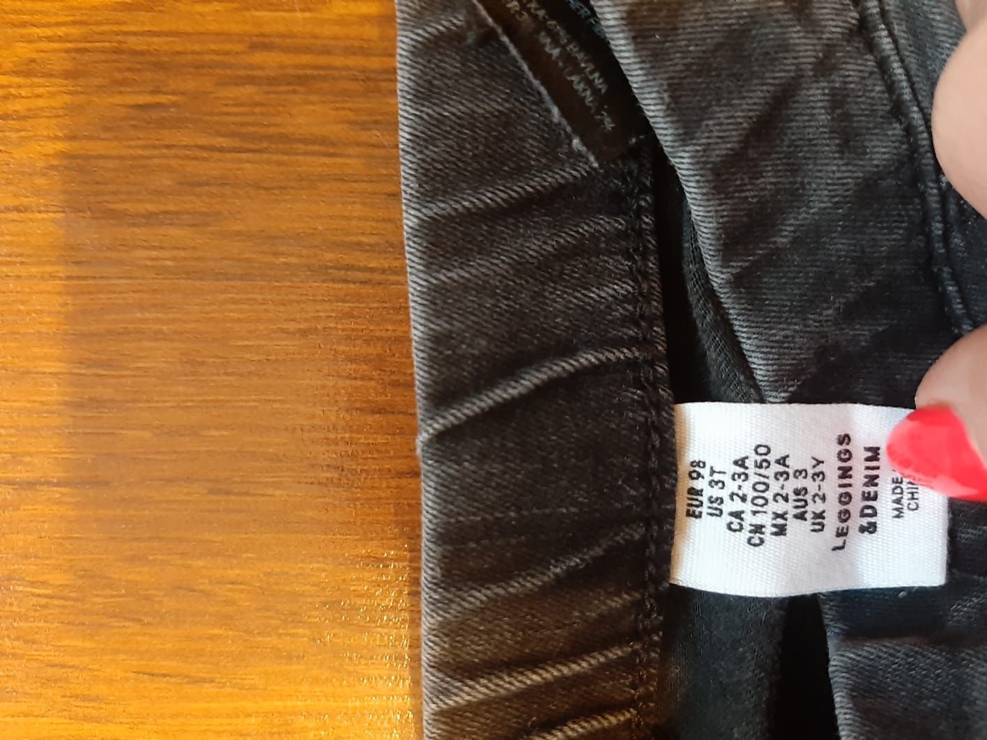 Tregginsy  H&M granatowe spodnie rozmiar 98