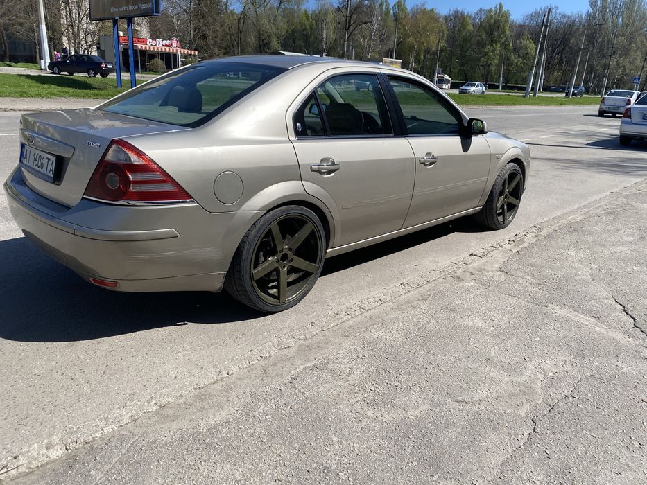 Ford mondeo 3 2.2 tdci