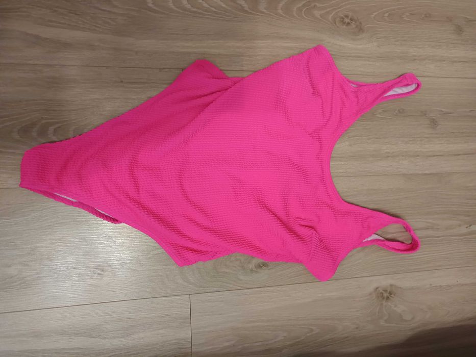 Яскравий купальник,тканина по типу жатки