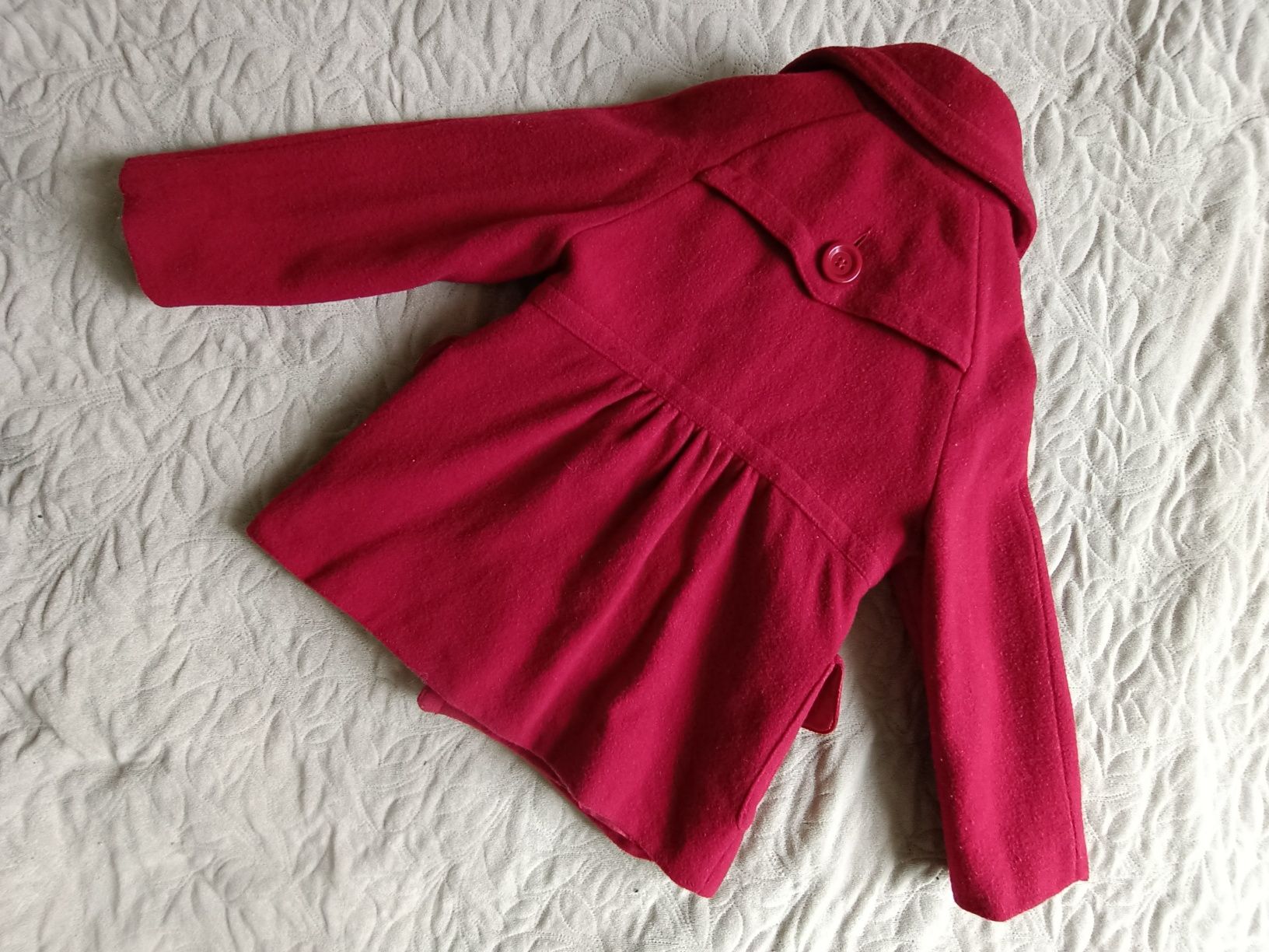 Zara - czerwony płaszczyk dla dziewczynki wiosenny / jesienny  104