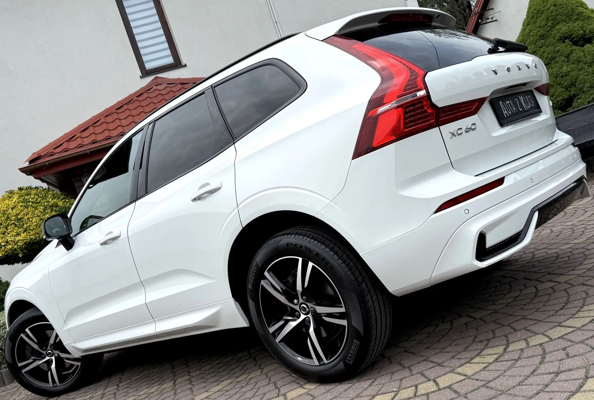 Volvo XC 60 R DESIGN+ BLACK edition+idealny stan*FULL*przepiękny*IDEAŁ