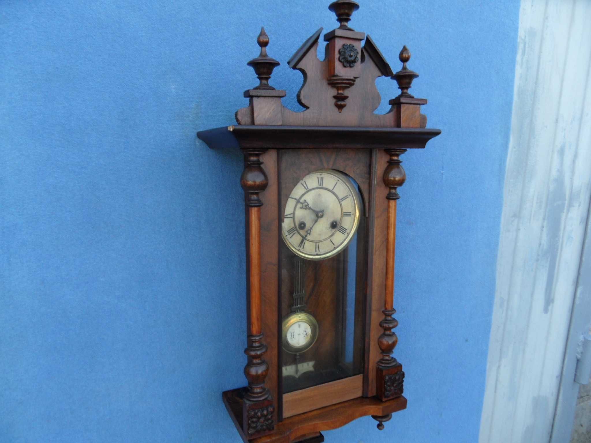 Zegar Figurowy Wiszący Junghaus  z Niemiec