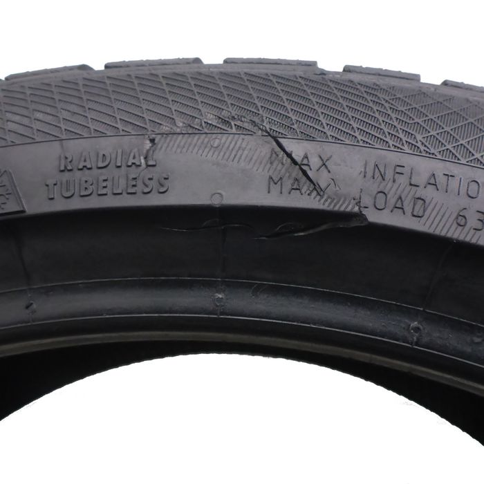 225/40/18 Continental 225/40R18 92V XL TS850P Zima 2016 5,5mm