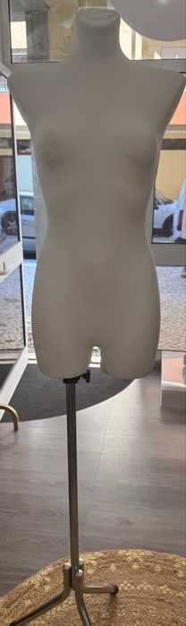 Manequim  regulavel na altura