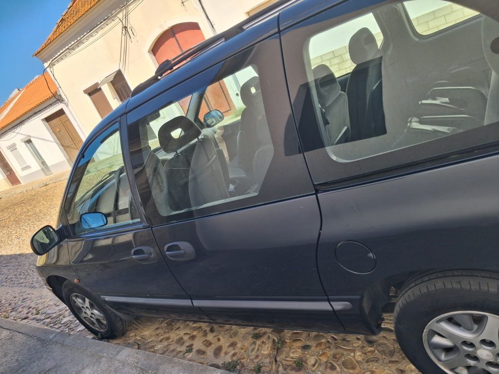 Chrysler Voyager Madison impecável