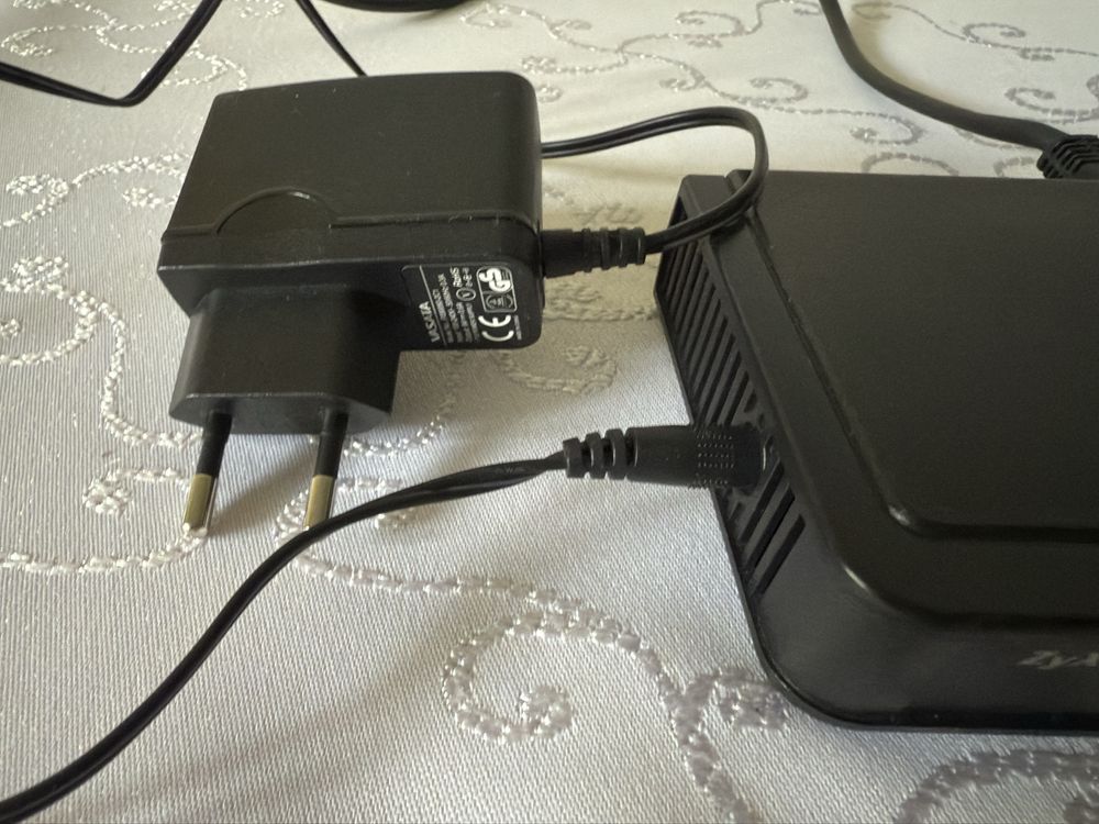 Switch ZyXEL ES-108E Przełącznik Sieciowy 8-Portowy Rozdzielacz