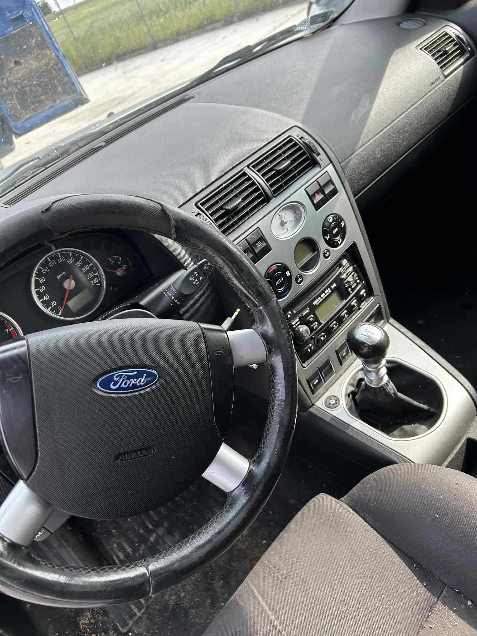 Ford Mondeo MK3 2001 1.8 B5Y/ Na części