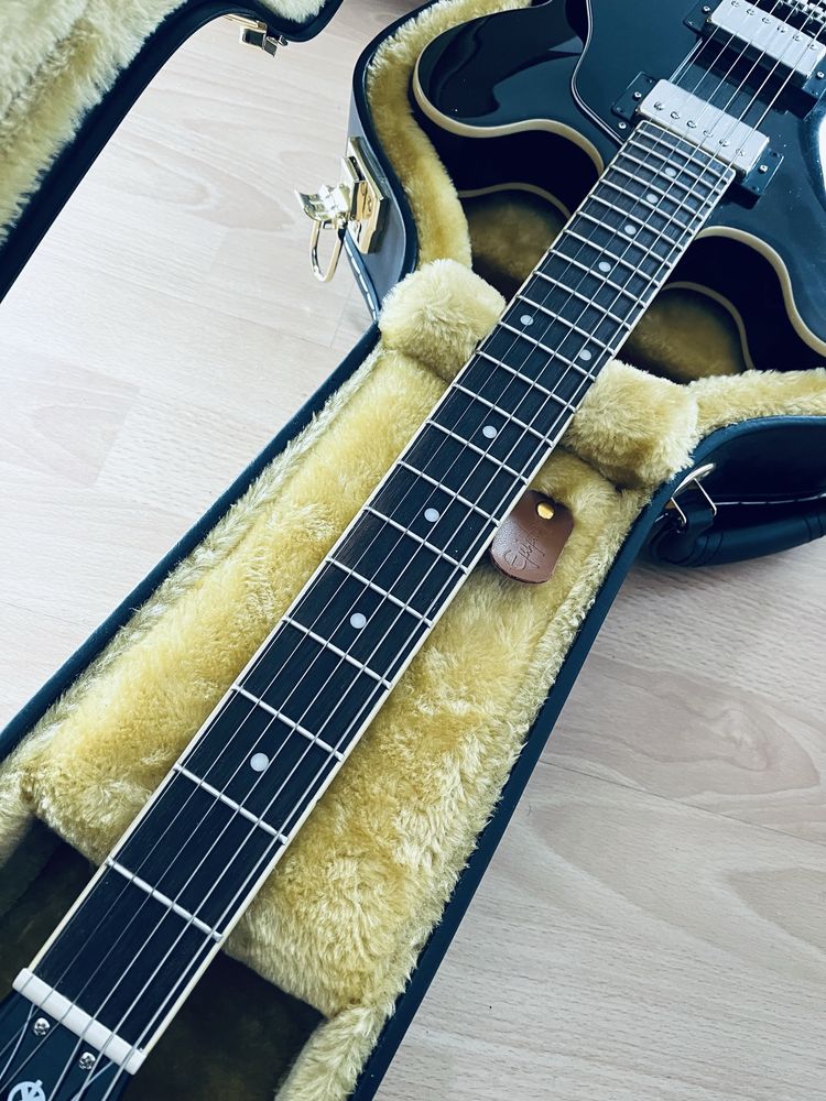 Epiphone ES-335 Jim James z casem