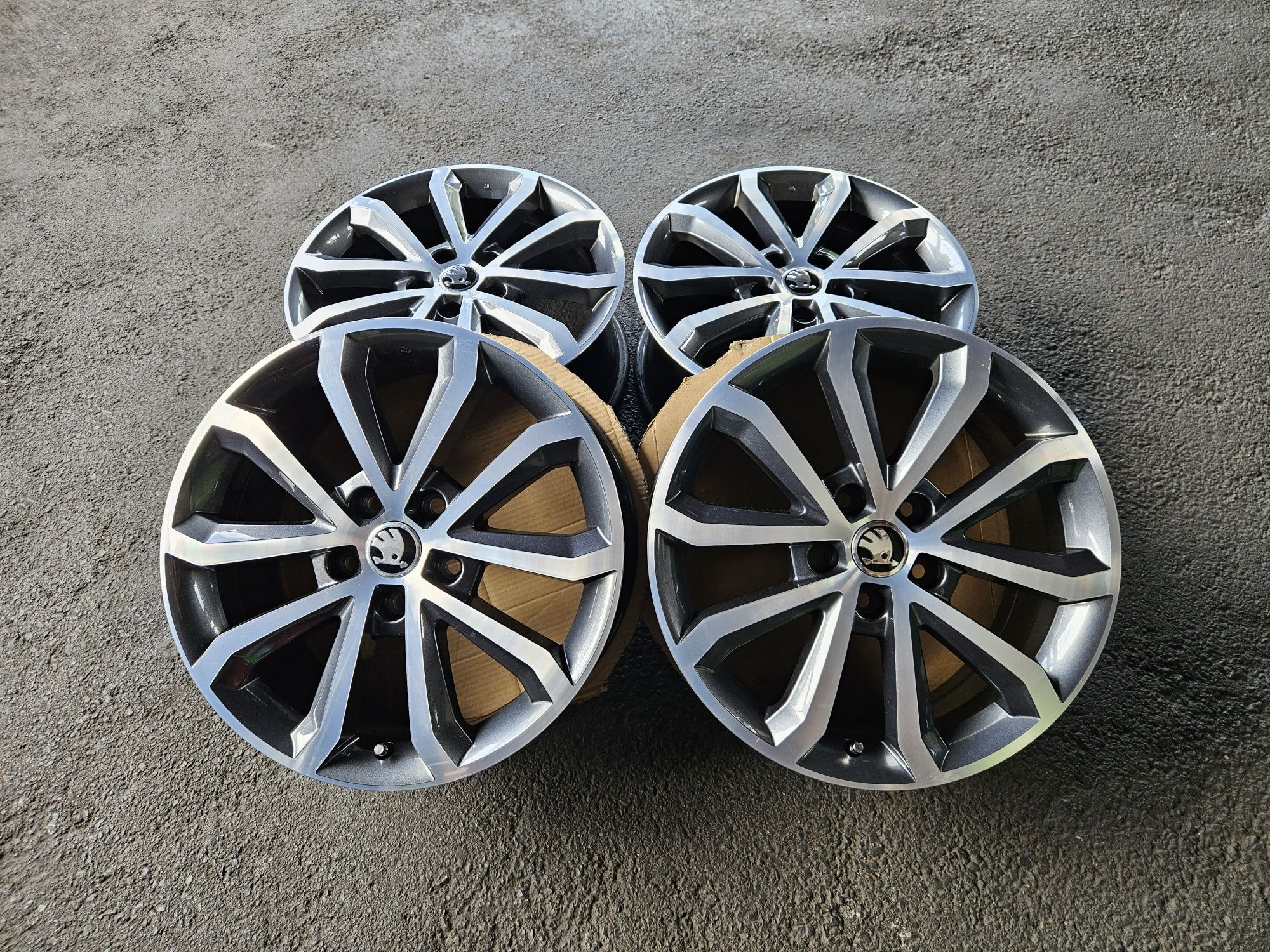 Alufelgi Felgi Skoda Octavia RS 17 Cali 5x112 7J17 ET49