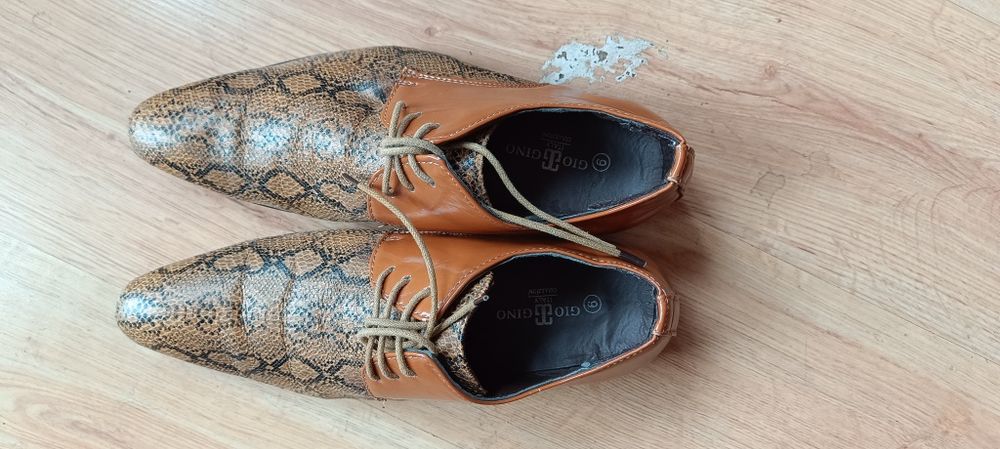 Półbuty męskie Italia nr9 ?