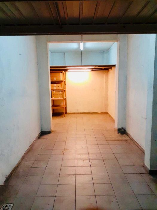 Garagem box para 2 viaturas