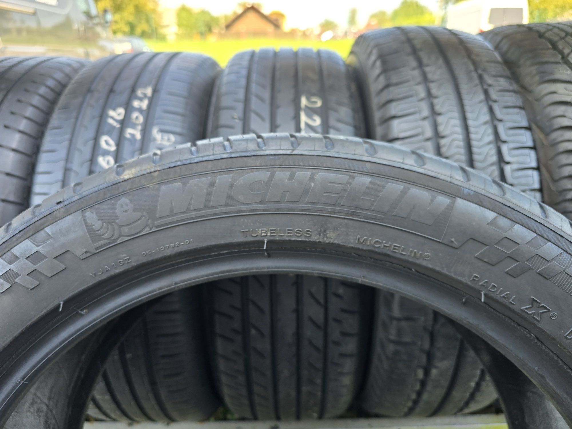 Шини 245.45.19 Michelin 2023р.в. 5.2мм