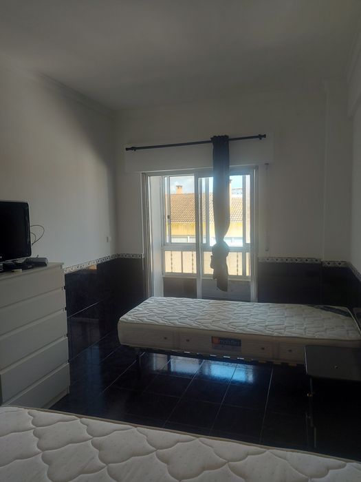 1 Quarto solteiro compartilhado