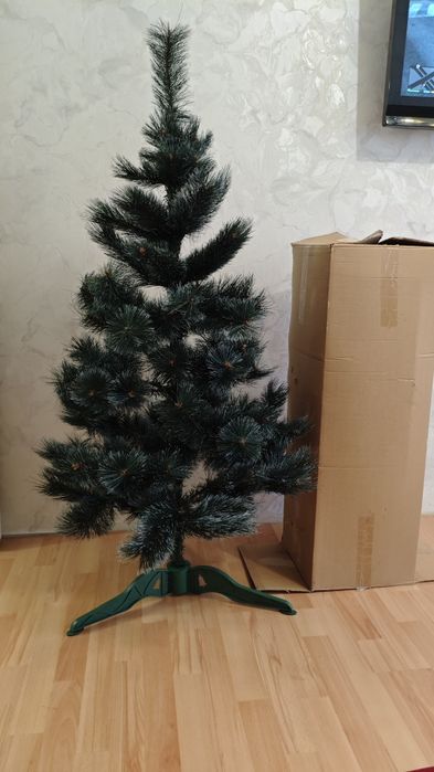 Штучна ялинка,  штучна сосна засніжена